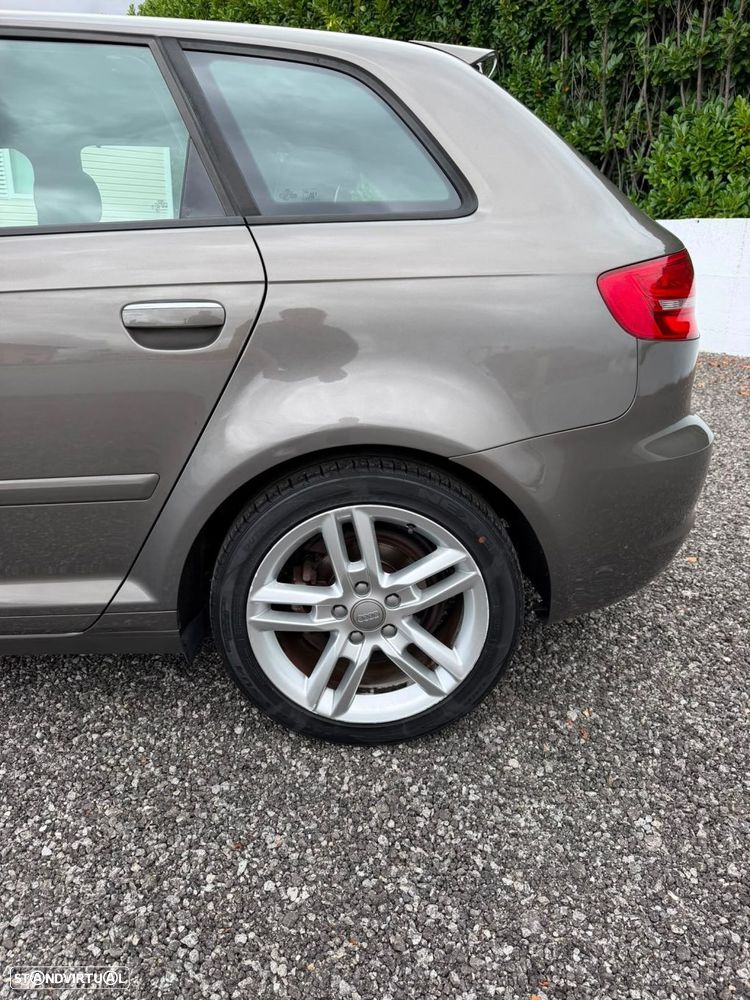 Audi A3 Sportback 1.6 TDI S-line S tronic - 13