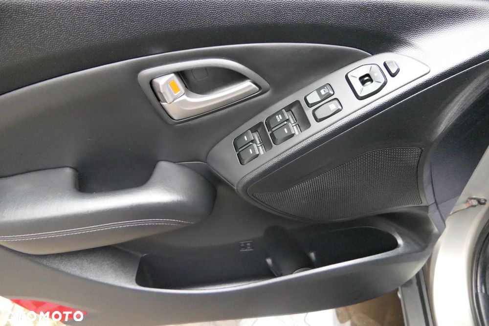 Hyundai ix35 2.0 Premium 2WD - 28