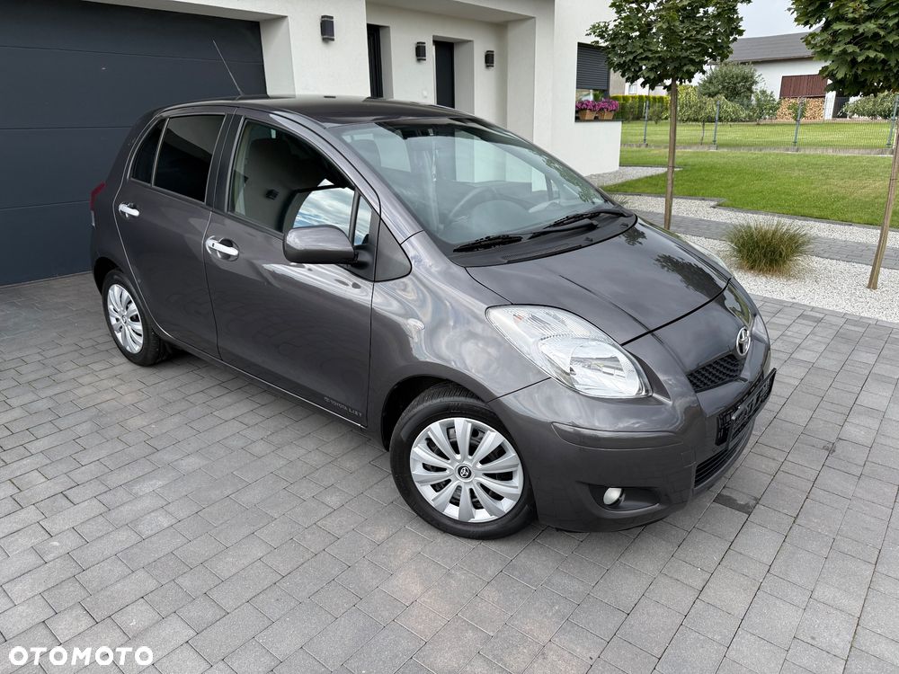 Toyota Yaris - 14