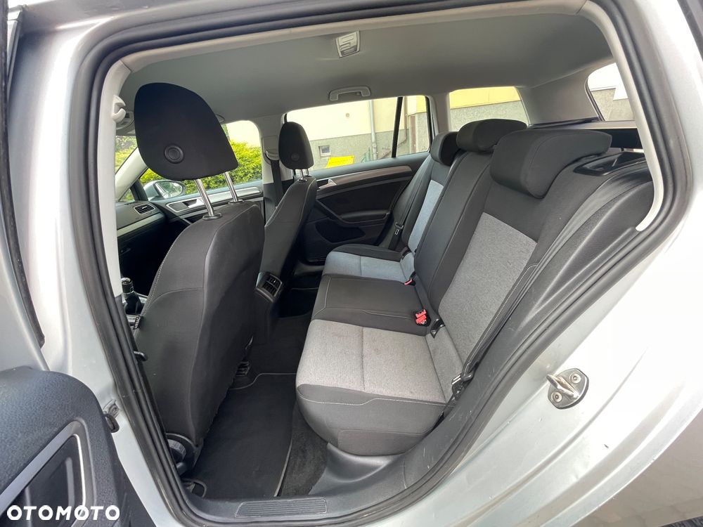 Volkswagen Golf 1.6 TDI BMT Comfortline - 33