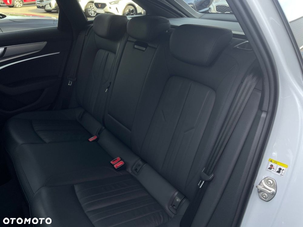 Audi A6 Avant TDI mHEV Quattro S tronic - 13