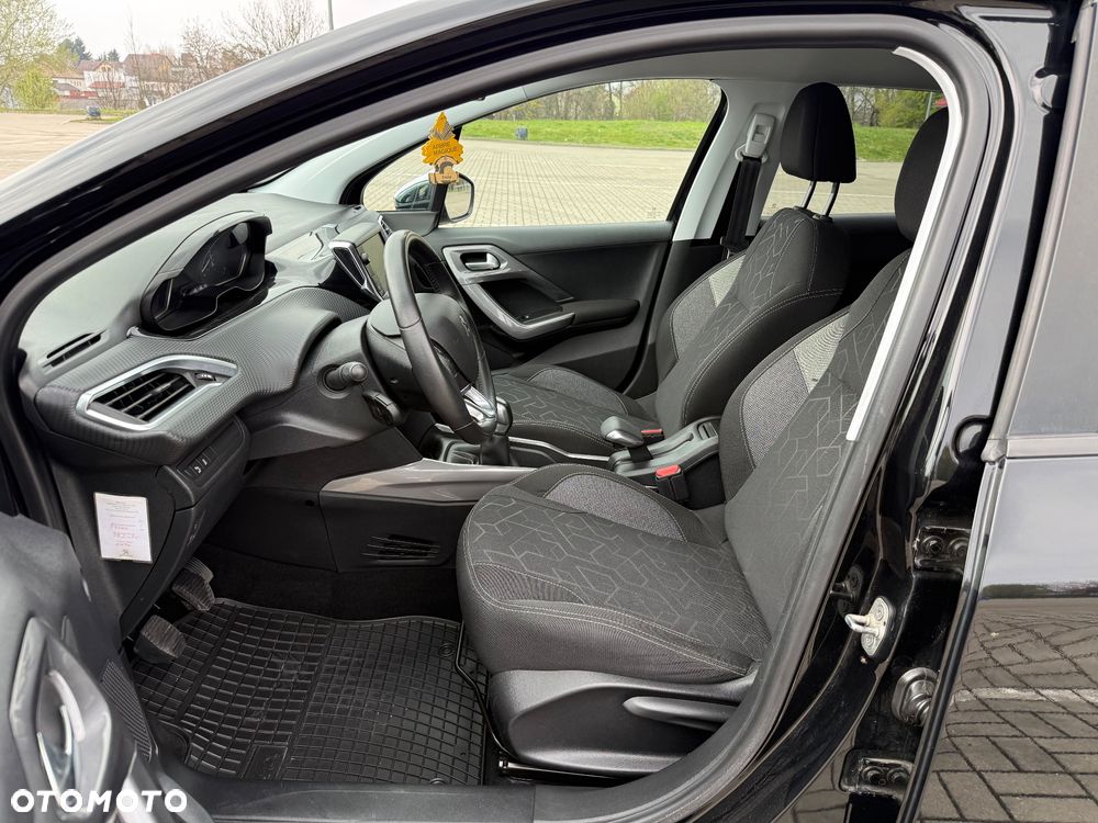 Peugeot 2008 PureTech 82 Style - 13