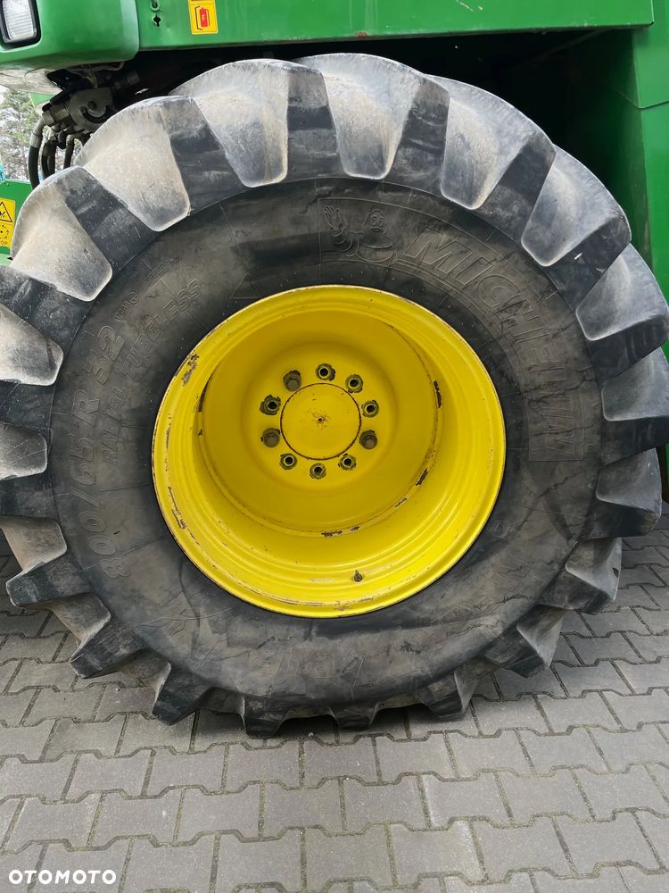 John Deere 7550 - 12