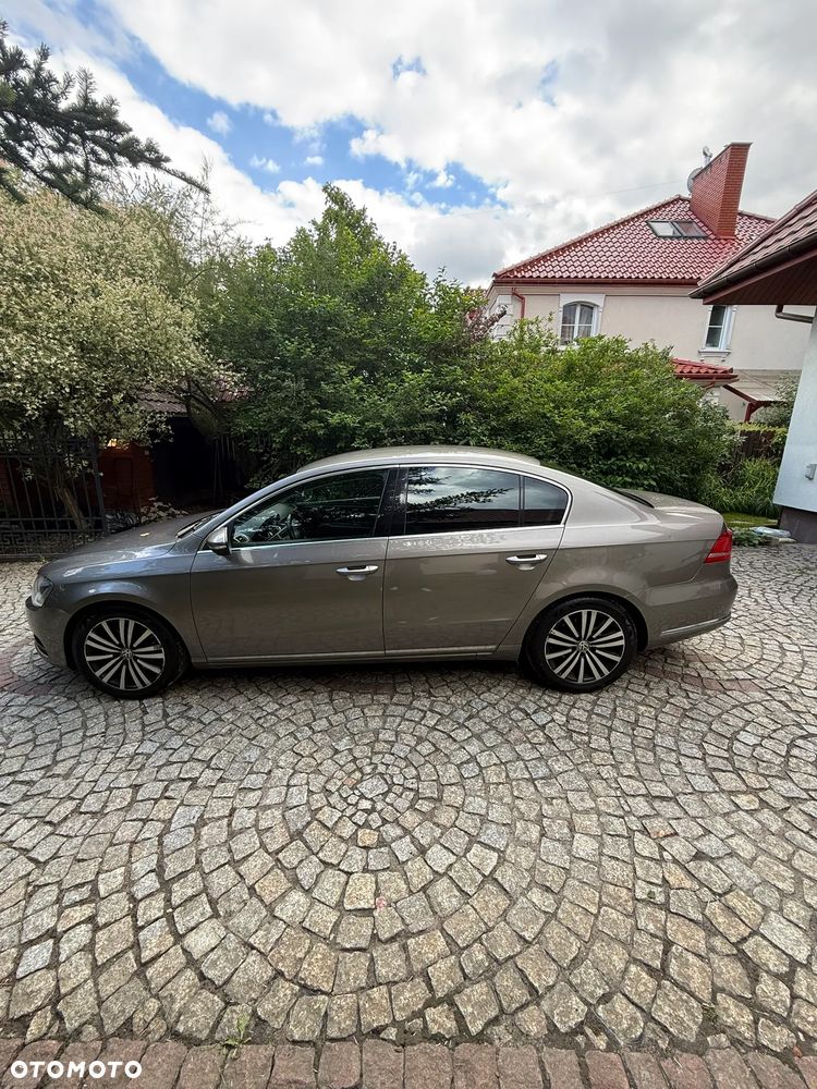 Volkswagen Passat 2.0 TDI 4Mot Highline DSG - 7