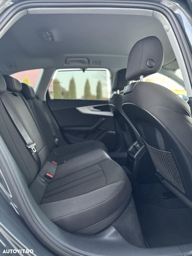 Audi A4 2.0 TDI ultra S tronic design - 29