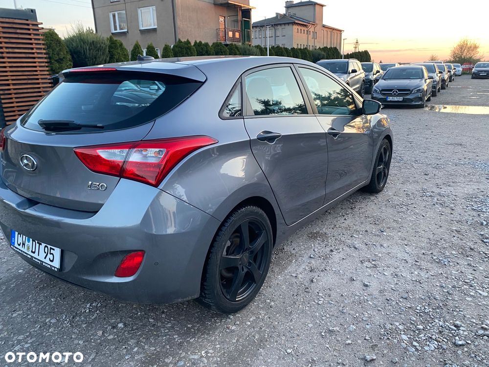 Hyundai i30 1.4 Premium - 6