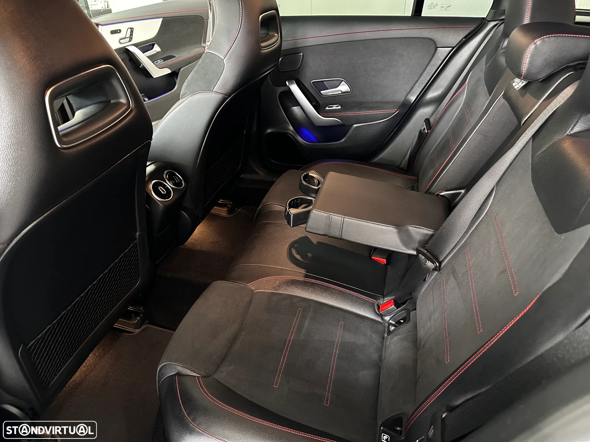 Mercedes-Benz CLA 180 d Shooting Brake AMG Line Aut. - 33