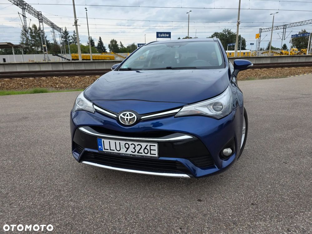 Toyota Avensis Touring Sports 1.8 Multidrive S Comfort - 18