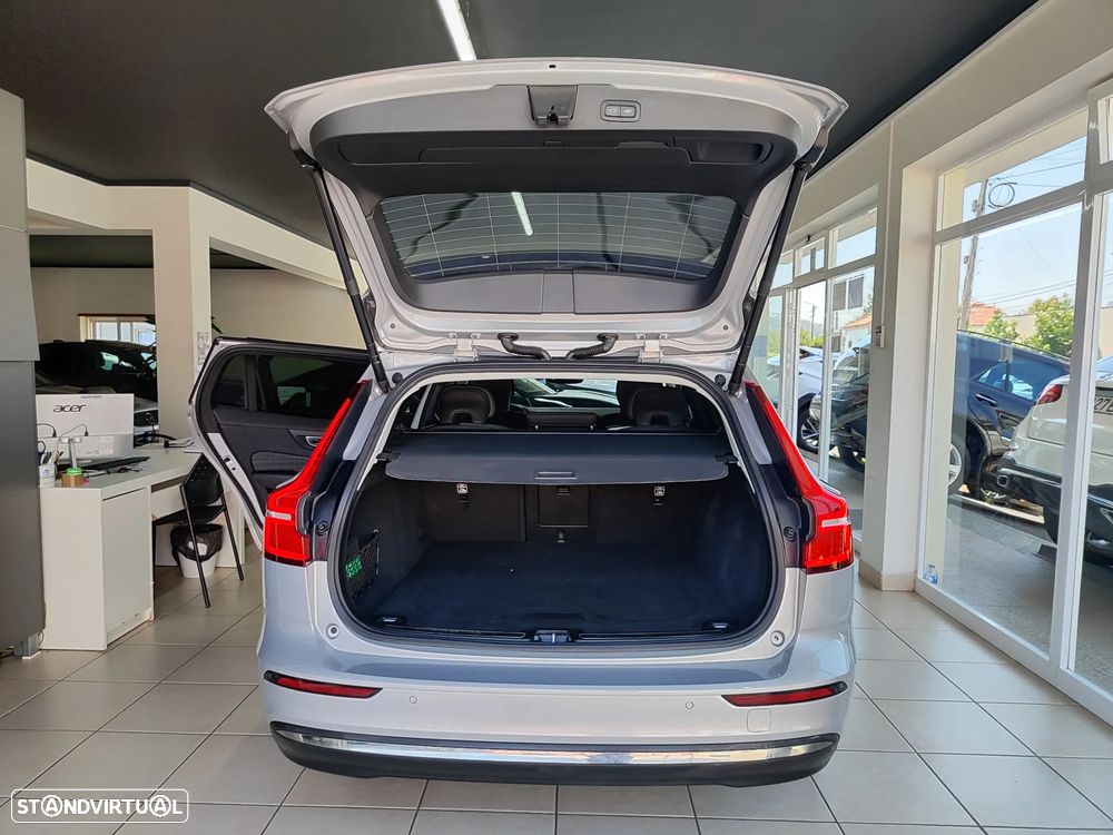 Volvo V60 2.0 T6 AWD TE Plus Bright - 16