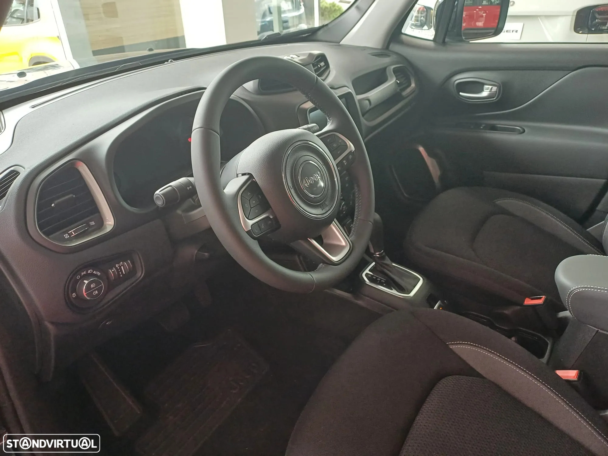 Jeep Renegade 1.3 TG 4Xe Limited - 23
