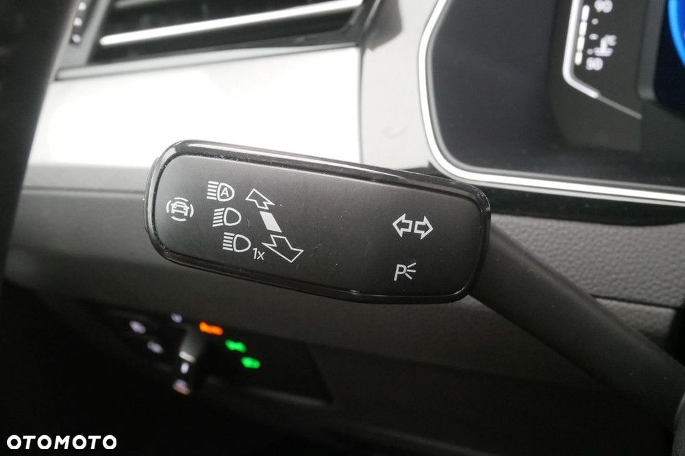 Volkswagen Passat Variant 2.0 TDI SCR Business DSG - 31