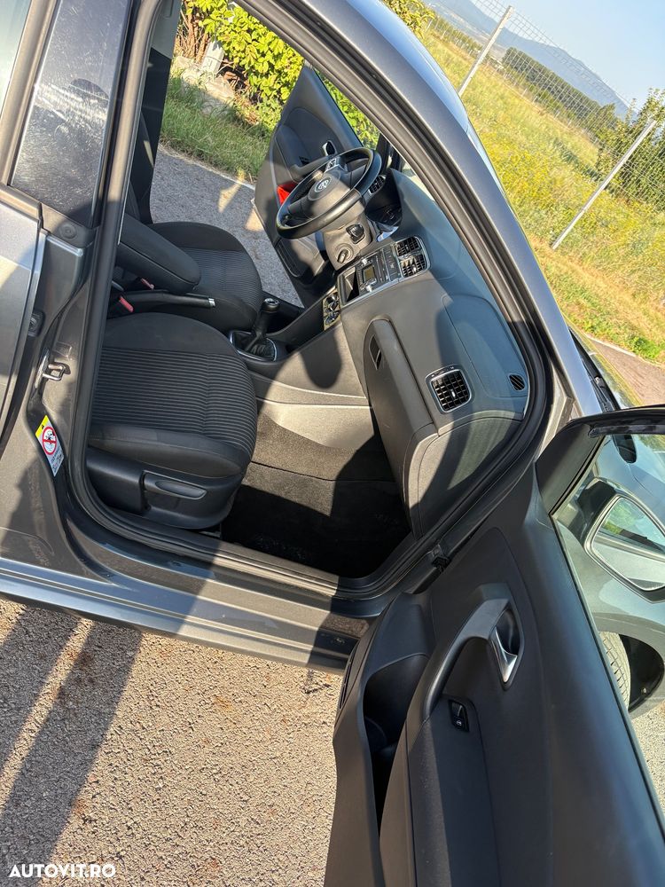 Volkswagen Polo - 8