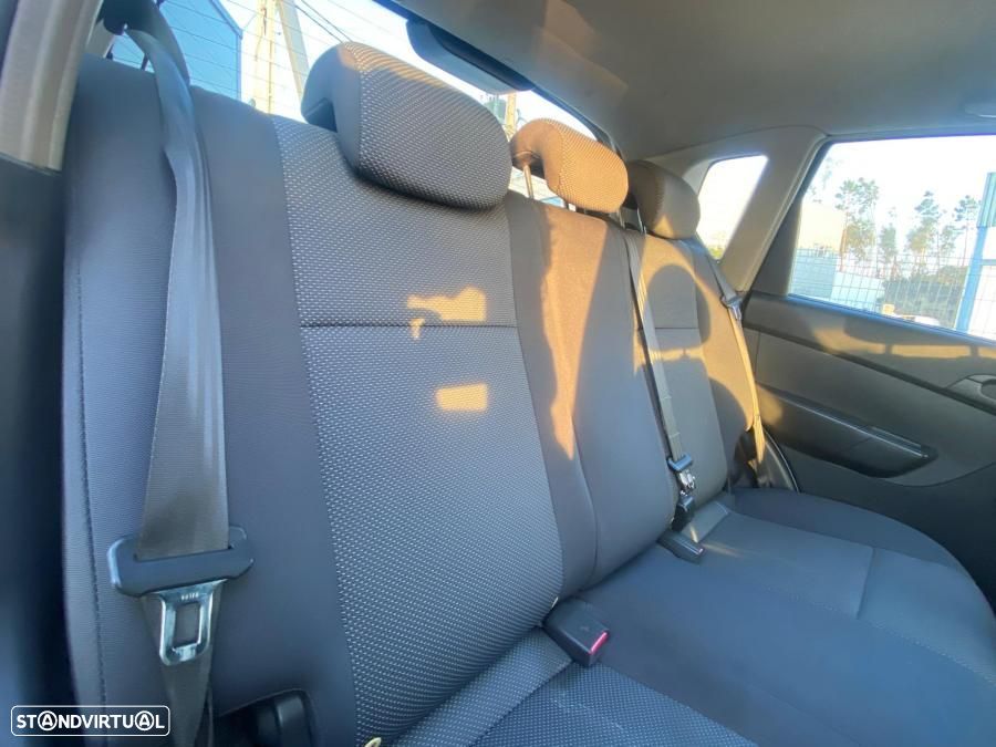 Chevrolet Aveo 1.2 L - 10