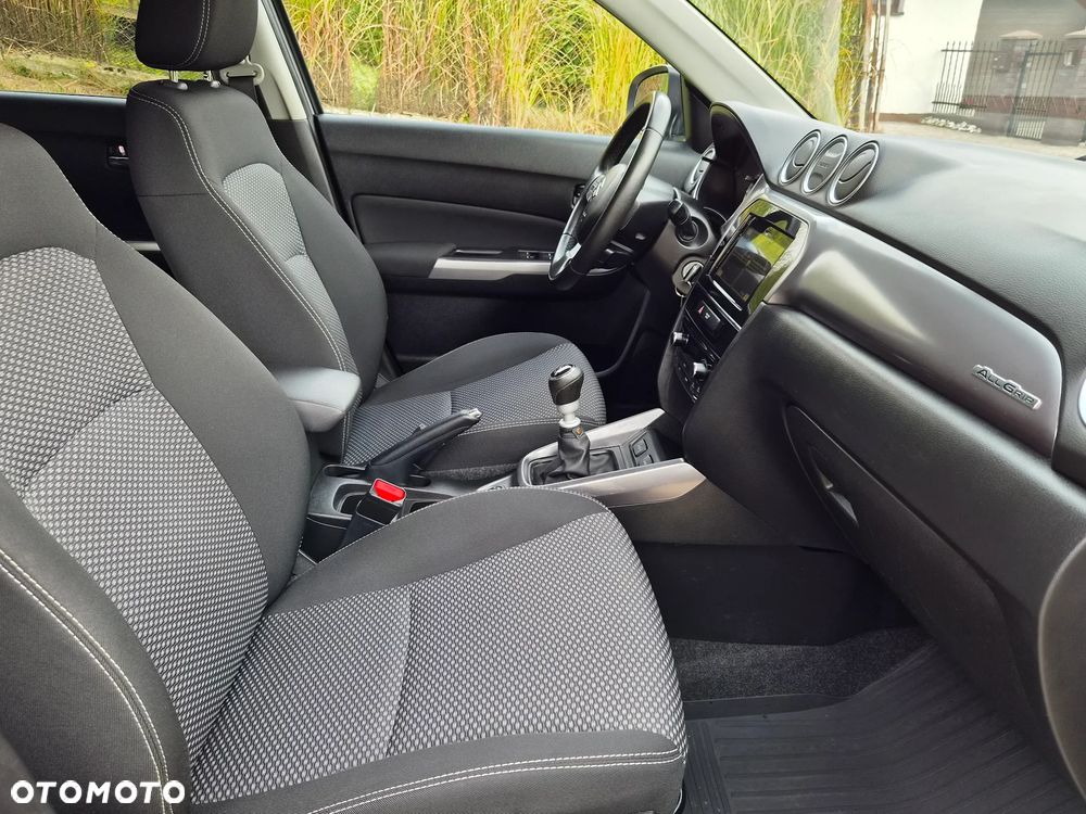 Suzuki Vitara 1.4 Boosterjet Allgrip Comfort+ - 19