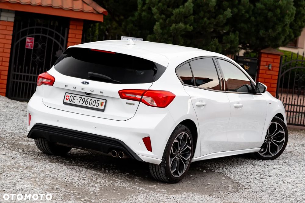 Ford Focus 1.0 EcoBoost Start-Stopp-System ST-LINE STYLE - 9