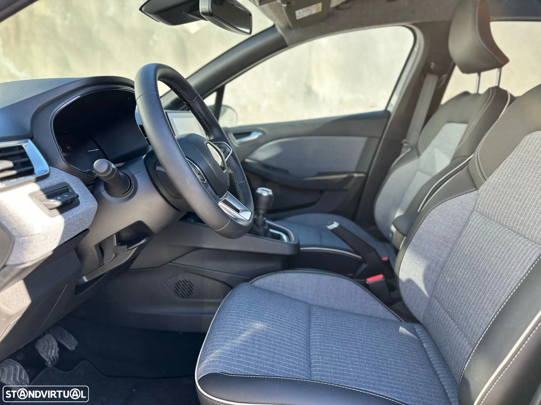 Renault Clio 1.0 TCe Evolution - 12