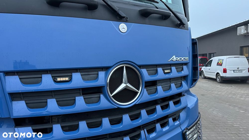 Mercedes-Benz Arocs - 8