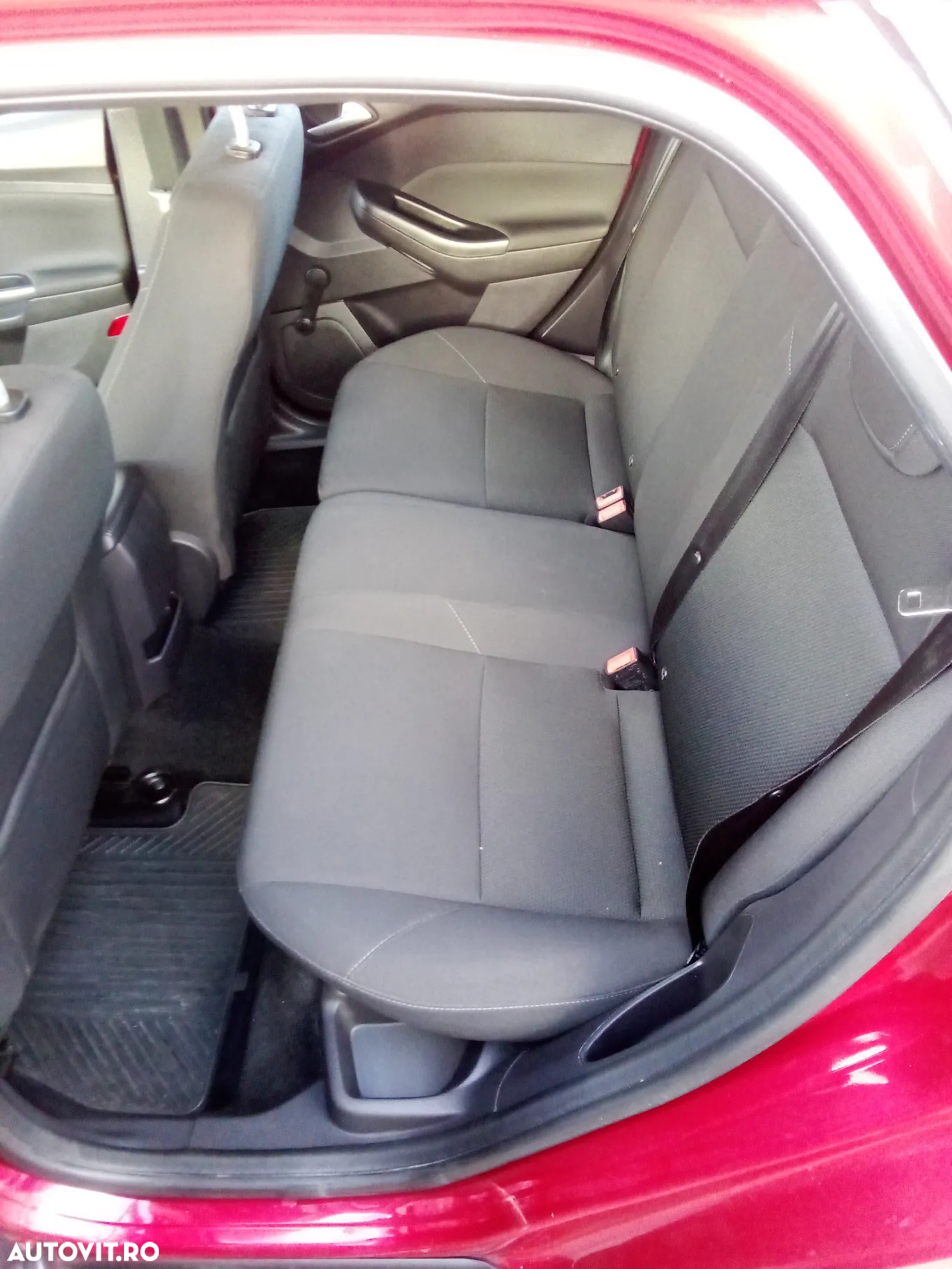 Ford Focus 1.6 TDCI DPF Trend - 11