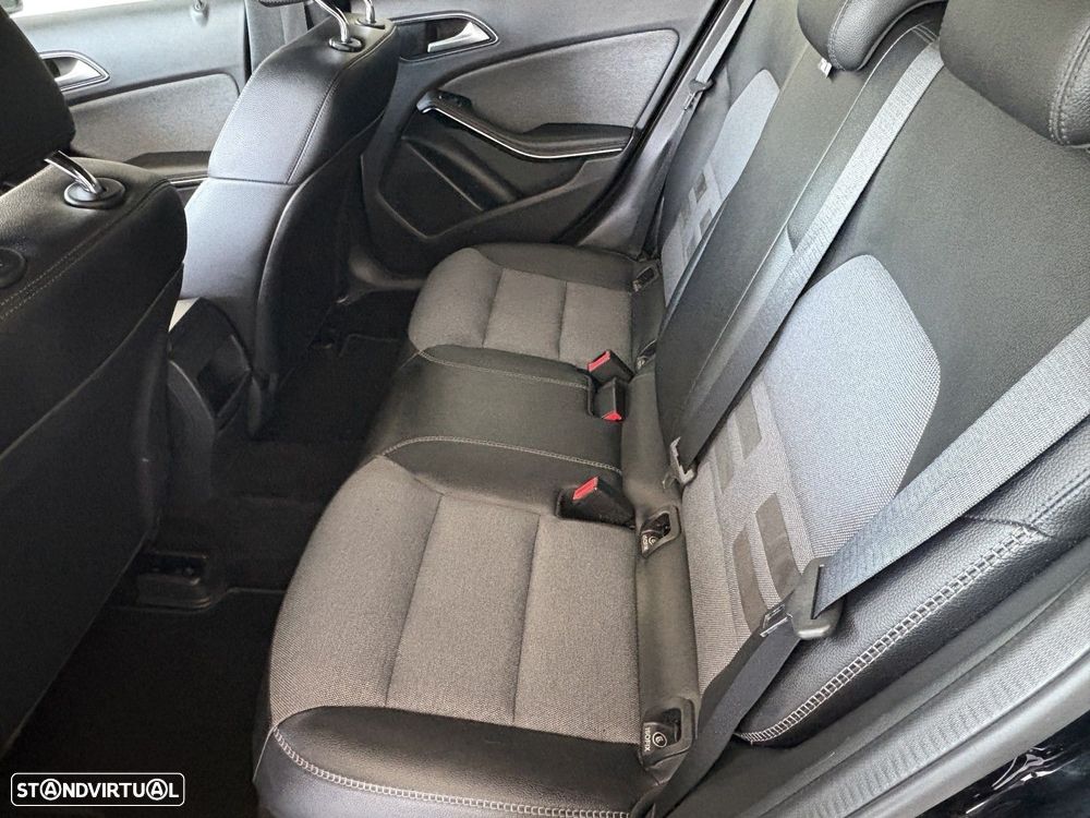 Mercedes-Benz GLA 180 (CDI) d Urban - 20