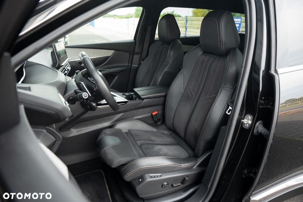 Peugeot 5008 1.6 PureTech GT Line S&S EAT8 - 24