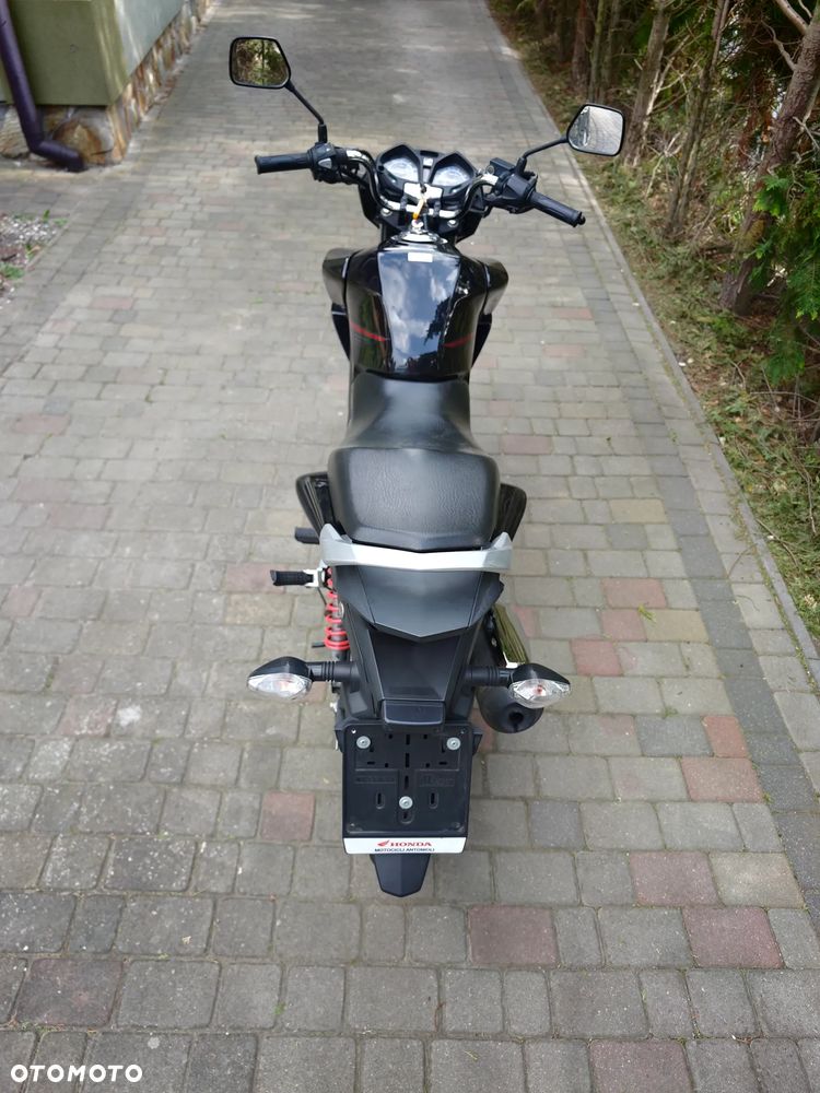 Honda CB - 8