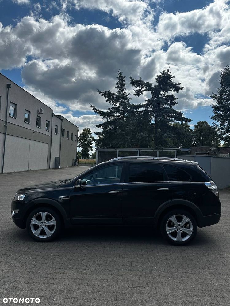 Chevrolet Captiva 2.2 D LTZ - 4