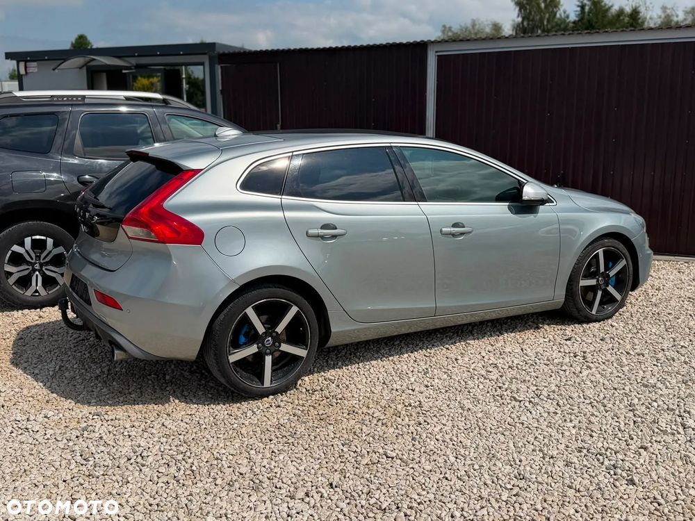 Volvo V40 D4 Drive-E R-Design Summum - 5