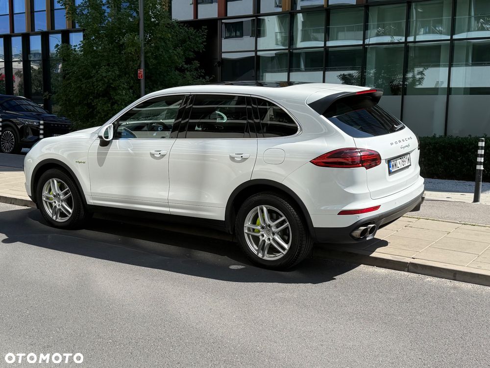 Porsche Cayenne S e-Hybrid - 11