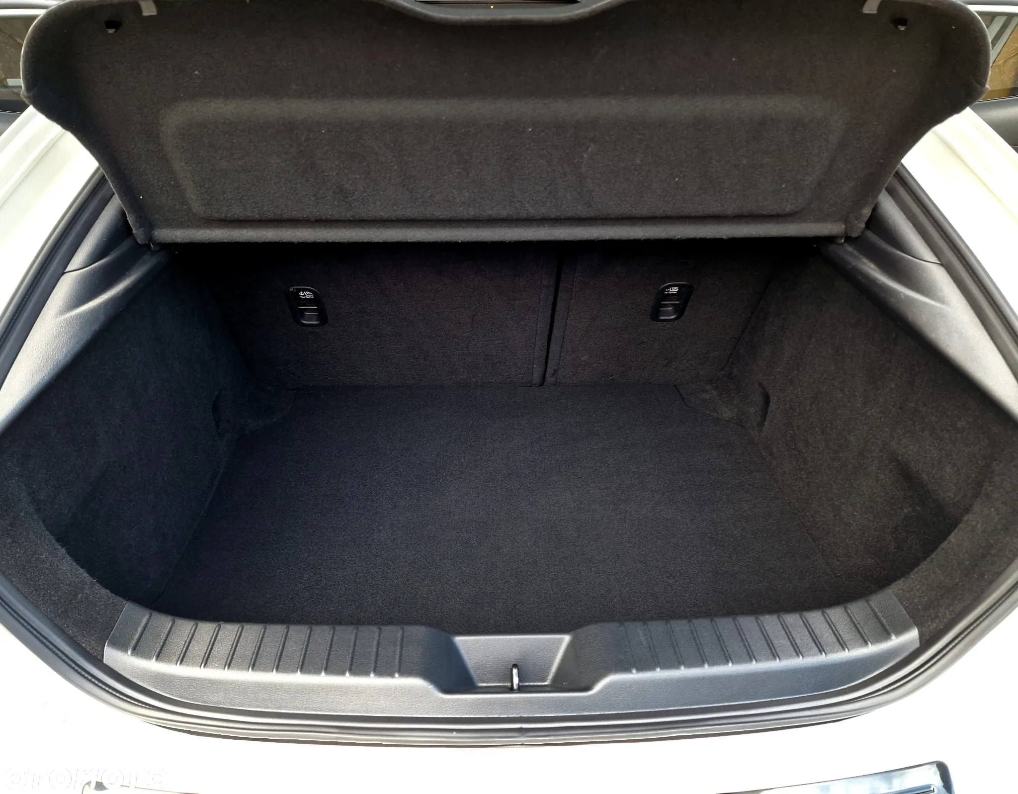 Mazda 3 - 35