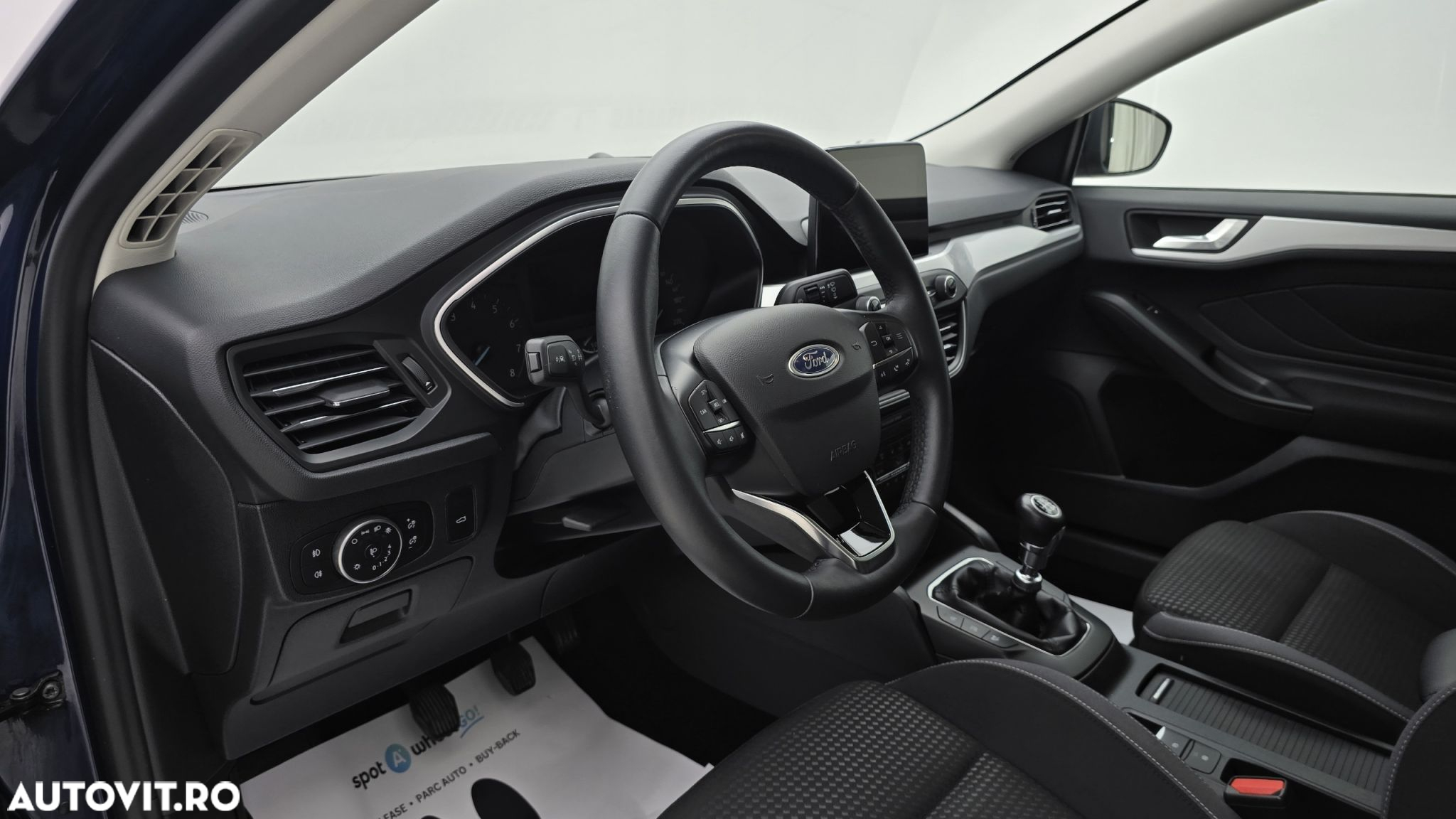 Ford Focus 1.0 EcoBoost Trend - 13