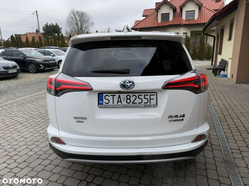 Toyota RAV4 - 8