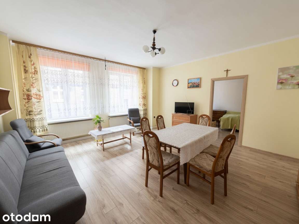 Do zamieszkania, na biuro lub pod wynajem