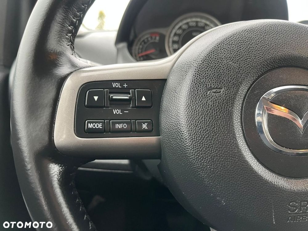 Mazda 2 - 10