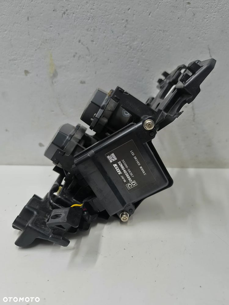 Lampa Przód Reflektor Suzuki DL 800 Uszkodzenia widoczne na zdjęciach - 3