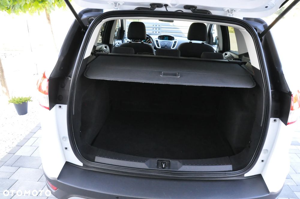 Ford Kuga - 19