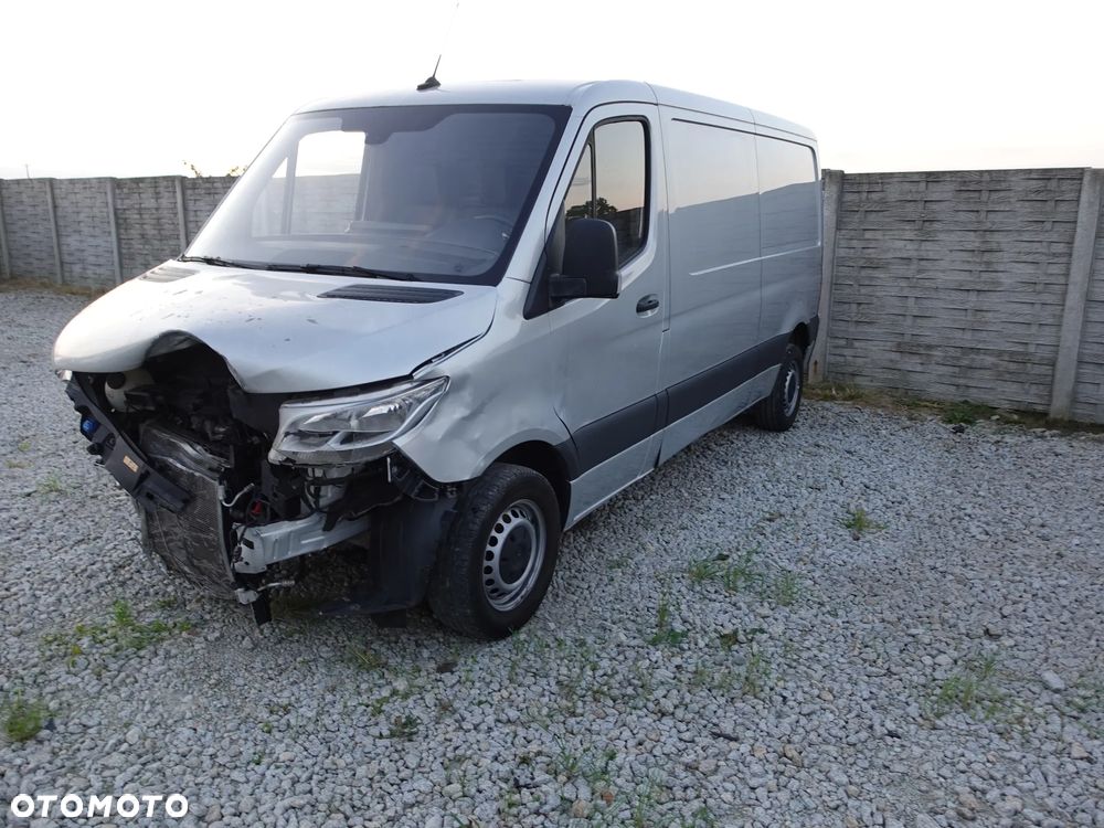 Mercedes-Benz SPRINTER - 10