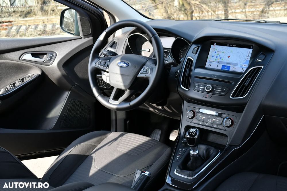 Ford Focus 1.5 TDCi DPF Start-Stopp-System Titanium - 6