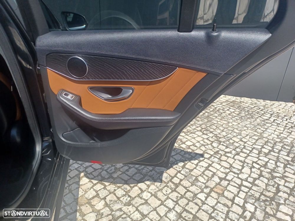Mercedes-Benz C 300 - 26
