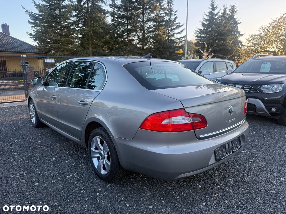 Skoda Superb 1.4 TSI Exclusive - 6