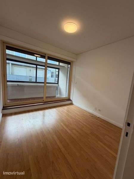 Apartamento T3- centro de Santa Maria da Feira - Grande imagem: 2/12