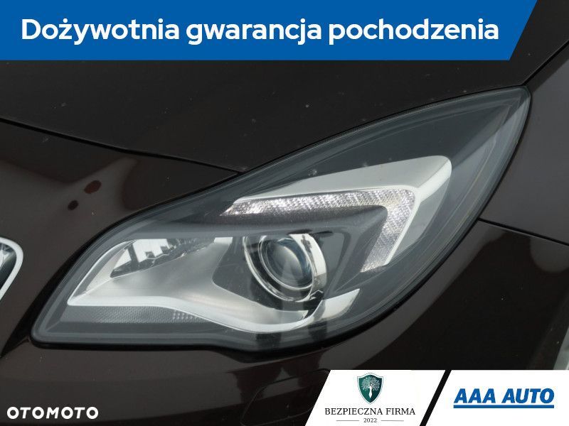 Opel Insignia - 23