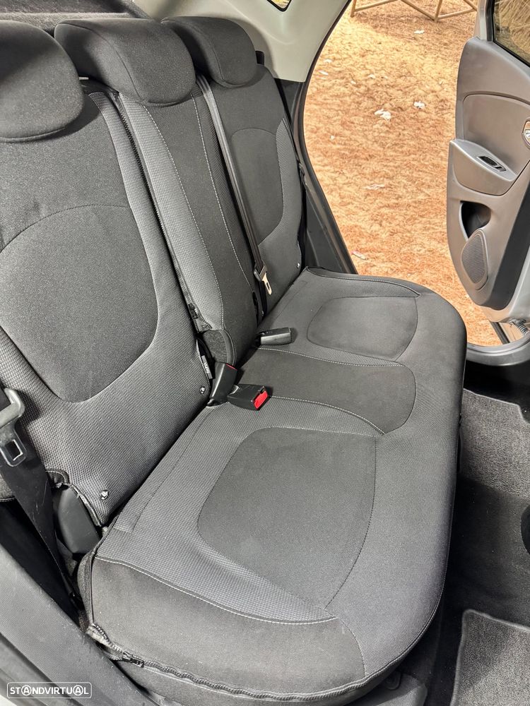 Renault Captur 1.5 dCi Sport EDC - 31