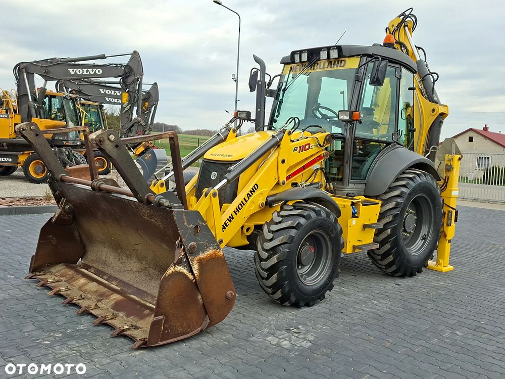 New Holland B110 C / Joystick / Koparko Ładowarka / - 1