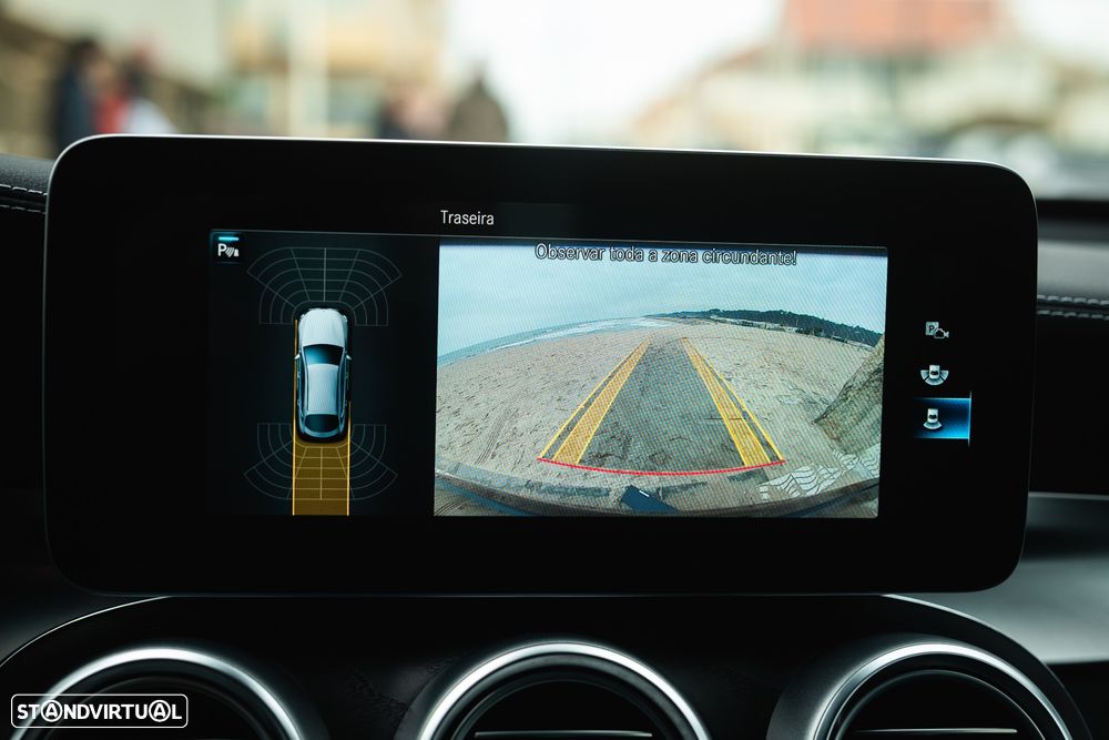 Mercedes-Benz GLC 300 de Coupe 4Matic 9G-TRONIC AMG Line Plus - 25