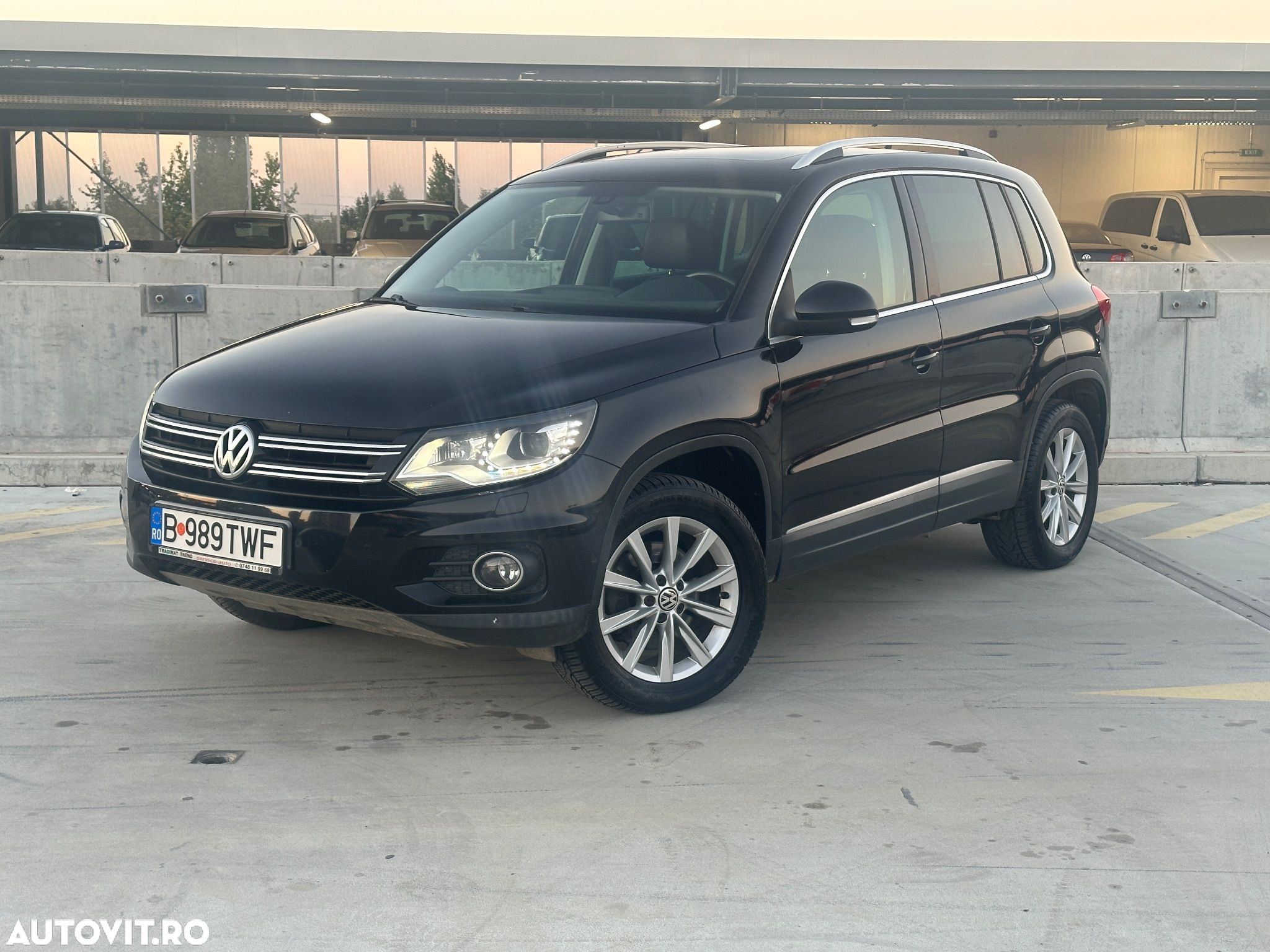 Volkswagen Tiguan 2.0 TDI DPF 4Motion BlueMotion Technology DSG Exclusive - 1