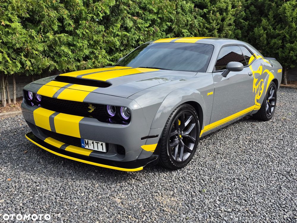 Dodge Challenger - 5