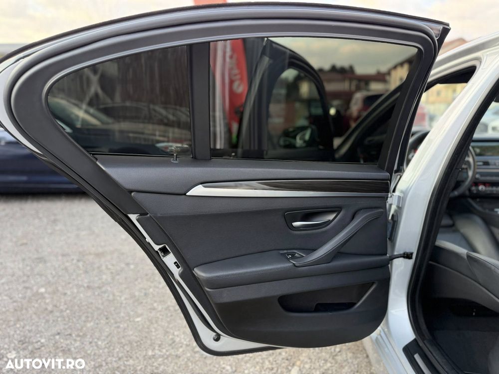 BMW Seria 5 525d xDrive Sport-Aut. Luxury Line - 39