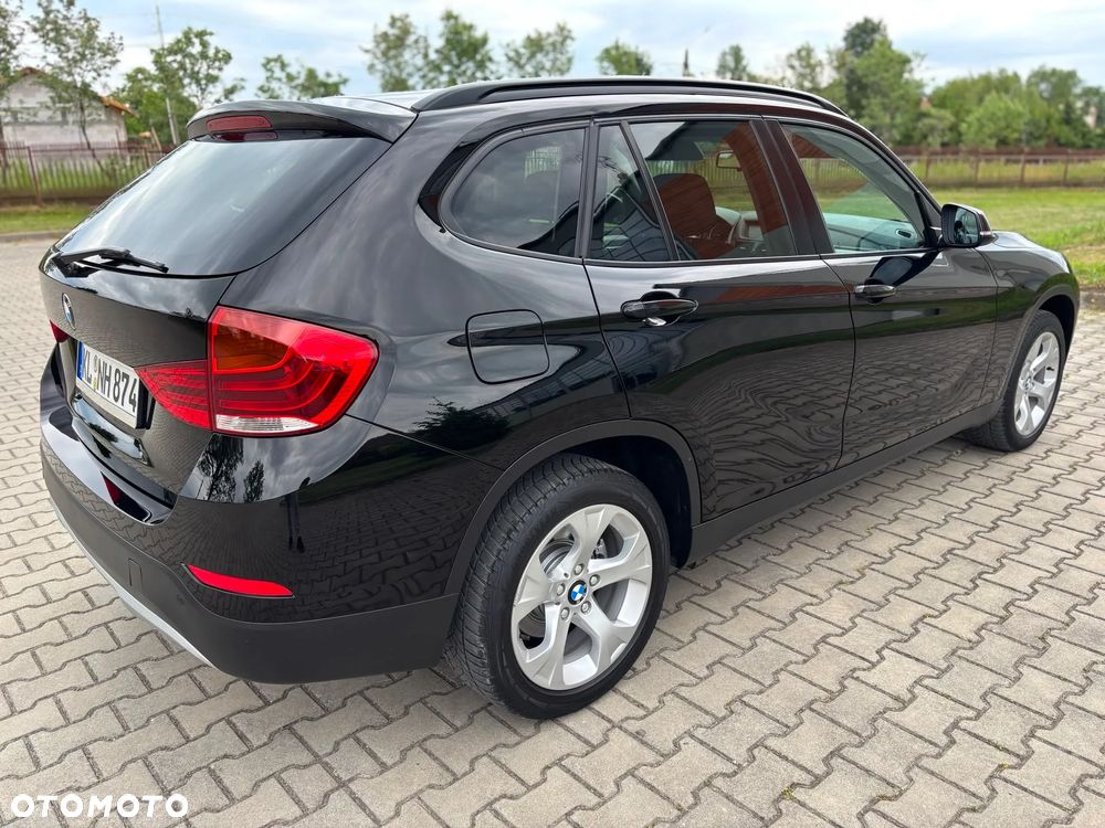 BMW X1 sDrive18d xLine - 34