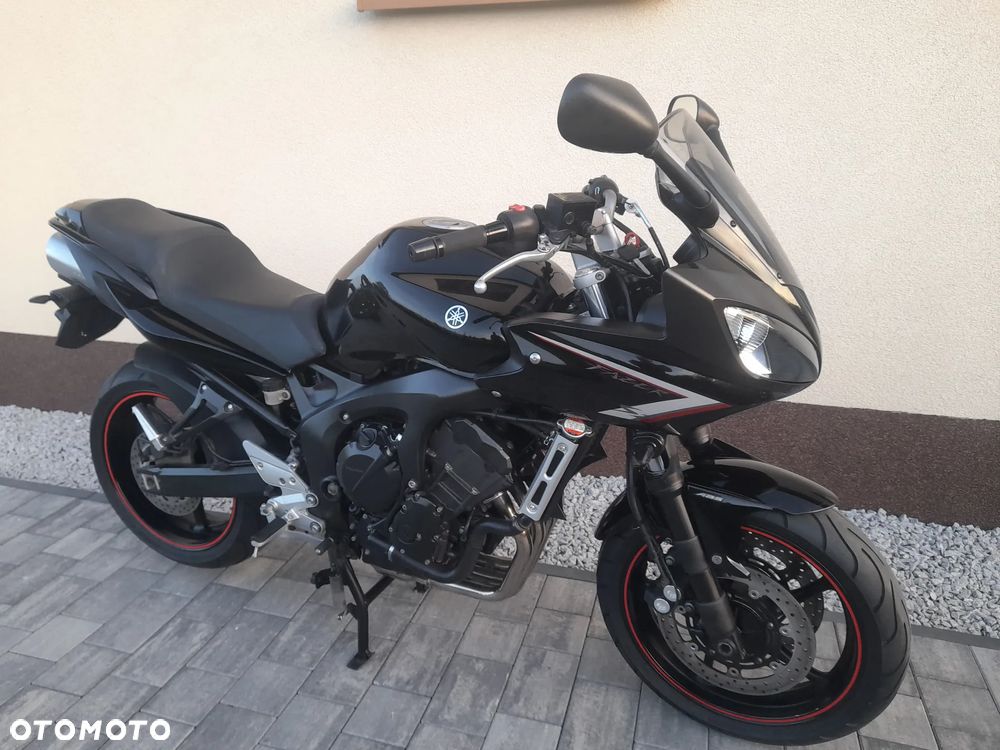 Yamaha FZ6 - 3