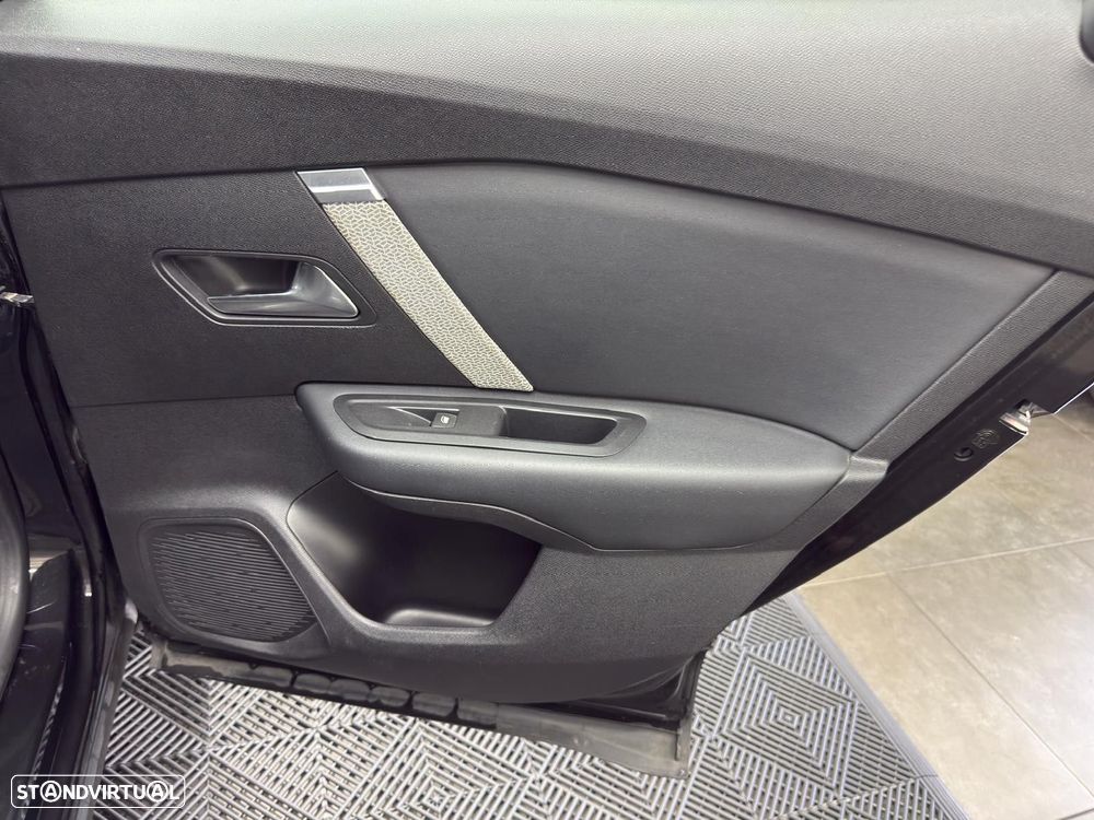 Citroën C4 1.5 BlueHDi Shine Pack EAT8 - 48